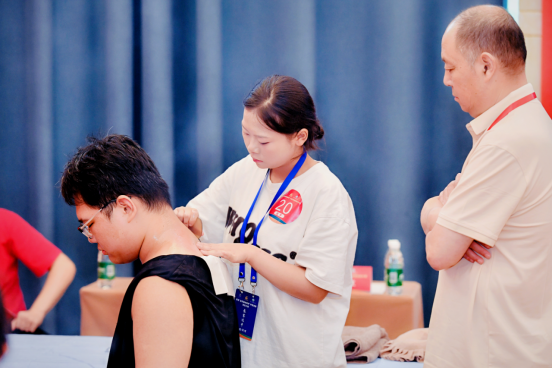 AA, 首届, 推动我省就 AA, 首届, 推动我省就