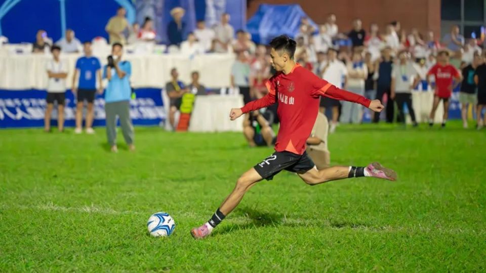 黄禹豪, 同时也是龙 黄禹豪, 同时也是龙