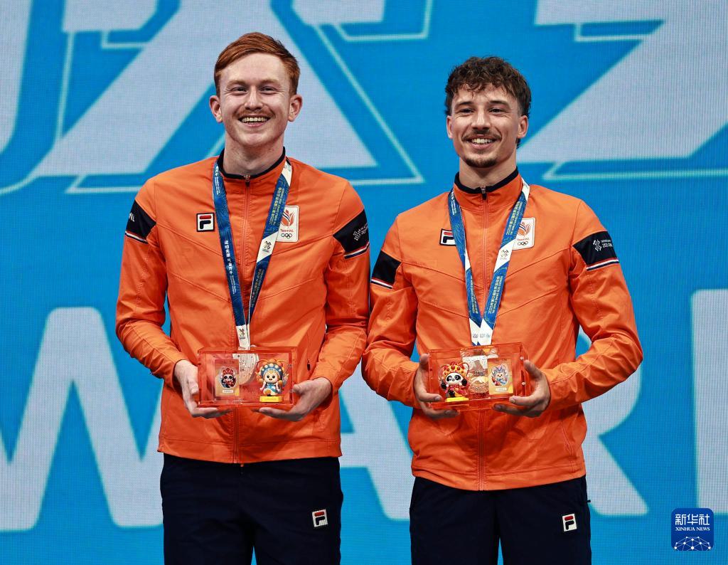 荷兰队获得, 桑托斯