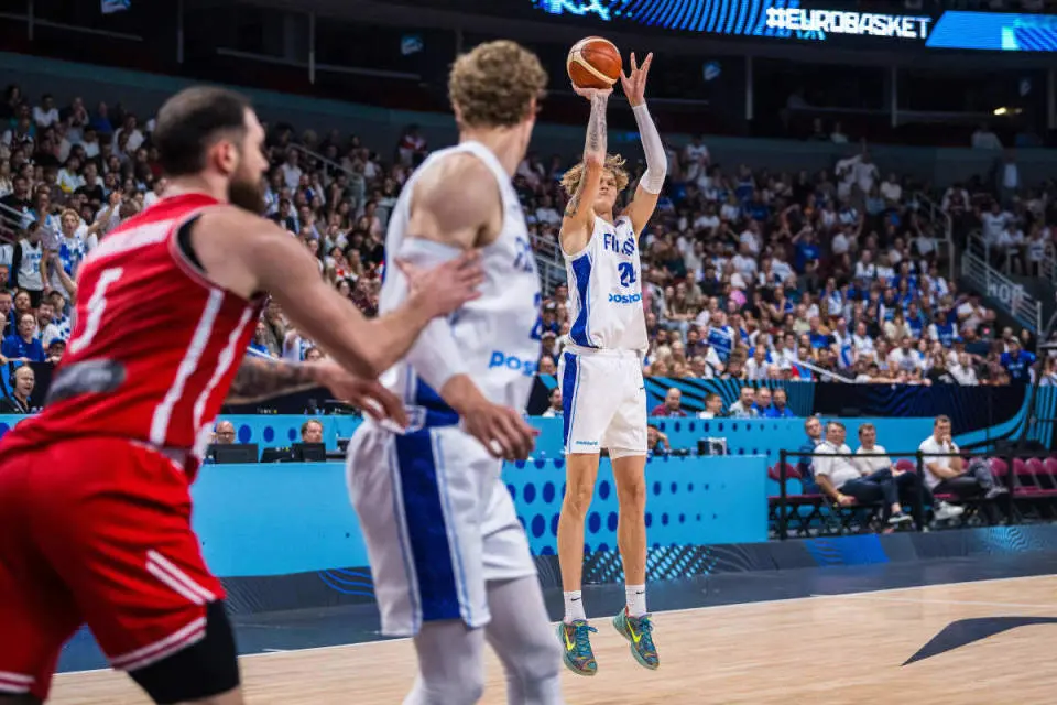 超出同龄人, 中的出场时 超出同龄人, 中的出场时